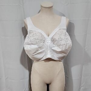 Glamorise Elegant White Lace Bra